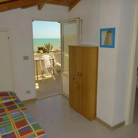 Matilde Kleine Ferienwohnung Mit Meerblick * Marina di Modica